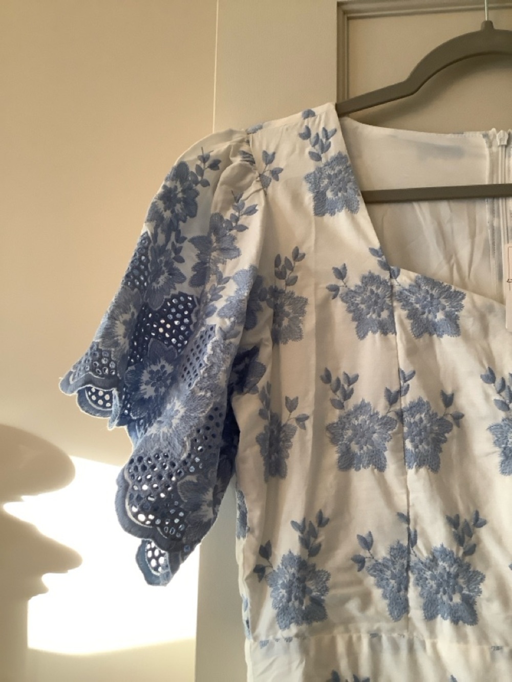 NWT Ivy City Co The Lillian Dress - Picture 5 of 9